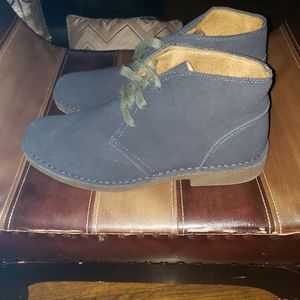 Bass size 11 and a half navy blue